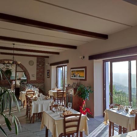 Albergo Ristorante 'l Bunet Cortemilia Exterior foto